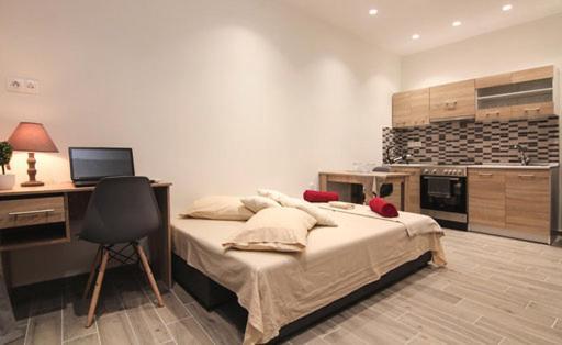 Contemporary Studios Old Port By Corfuescapes Corfu  Exterior photo